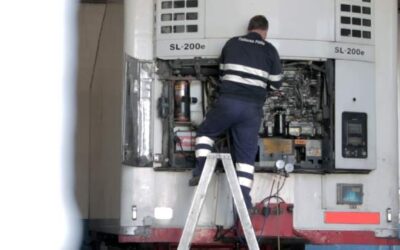 Equipo frigorífico del camión a tope en verano: revisión antes de la ola de calor